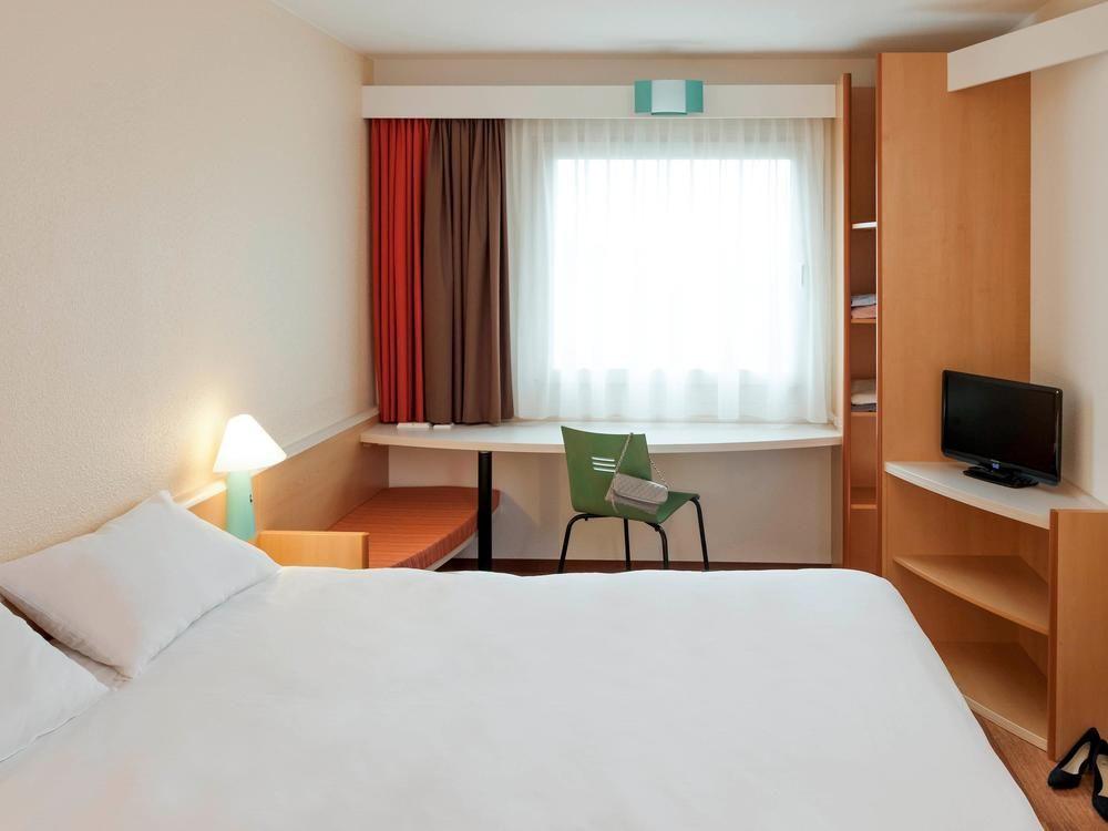 Ibis Epernay Centre Ville Kültér fotó